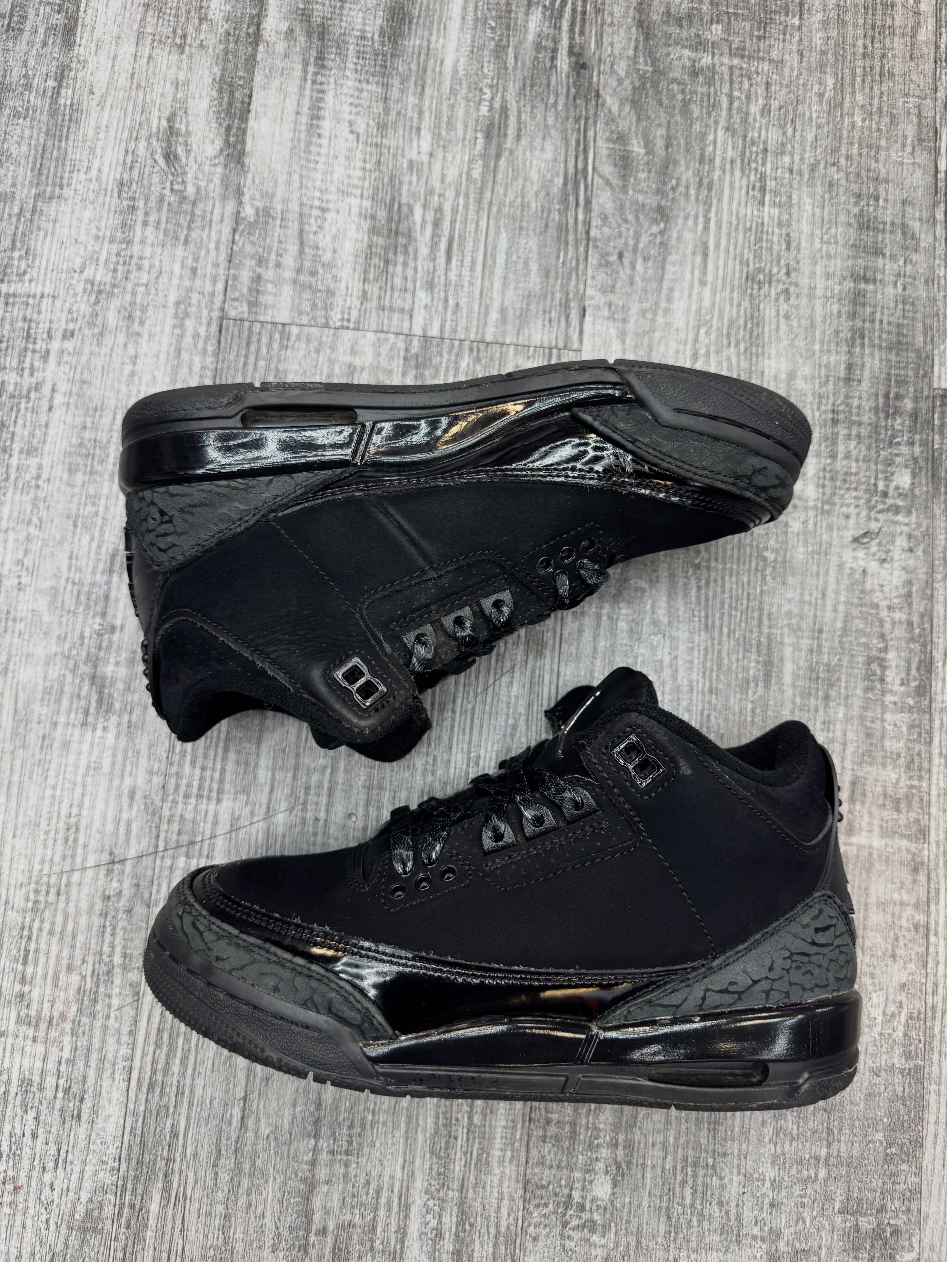 Jordan 3 Black Cat